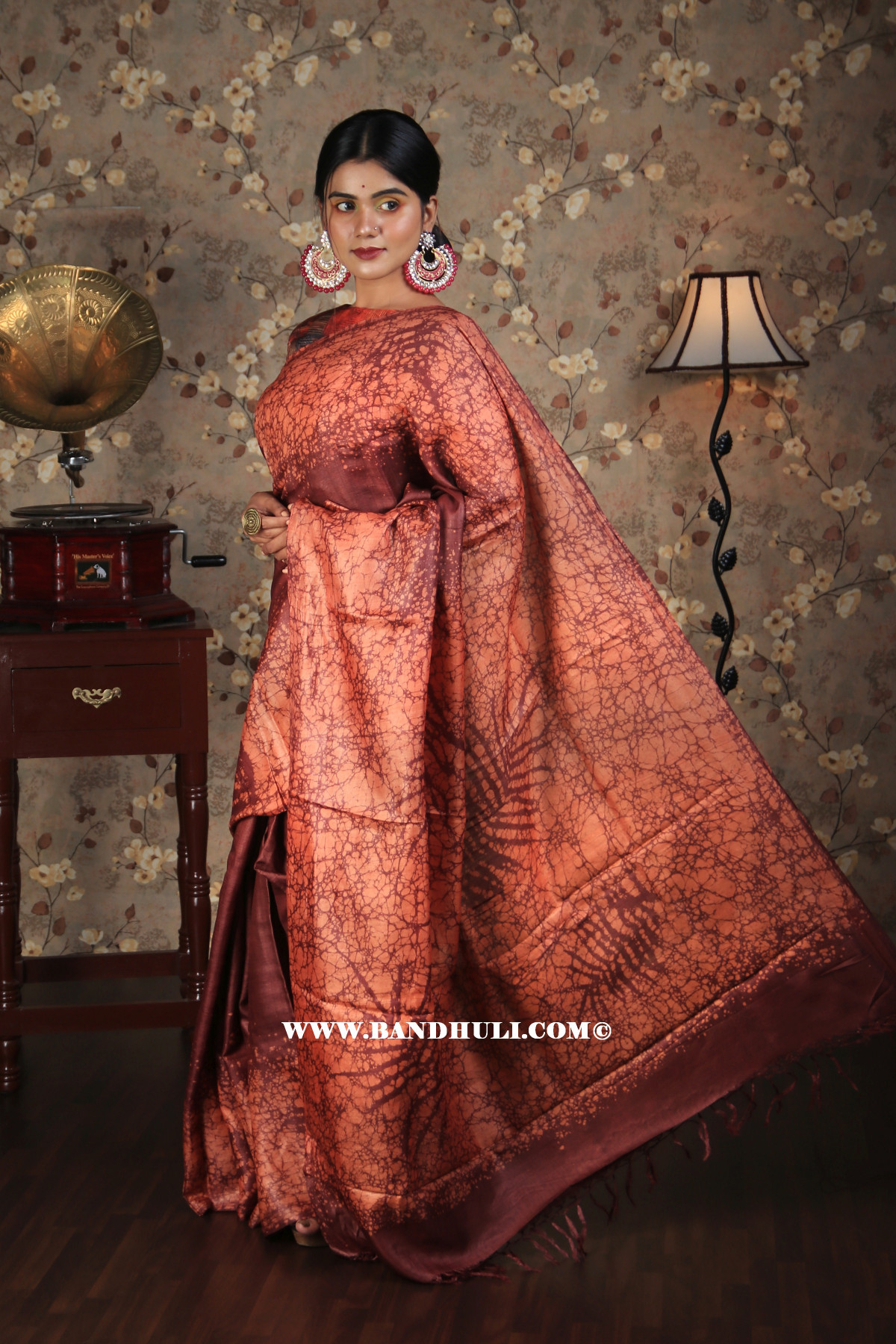 Hand paint Indonesian pattern Wax Batik